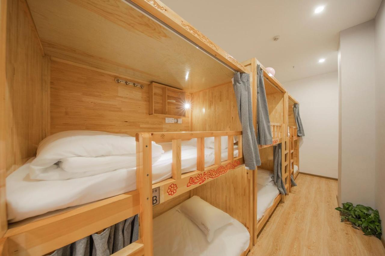 Fangorn Hostel Чунцін Екстер'єр фото