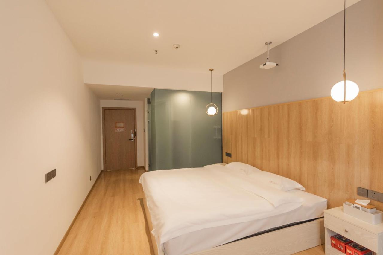 Fangorn Hostel Чунцін Екстер'єр фото