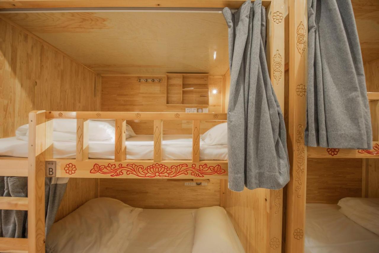 Fangorn Hostel Чунцін Екстер'єр фото